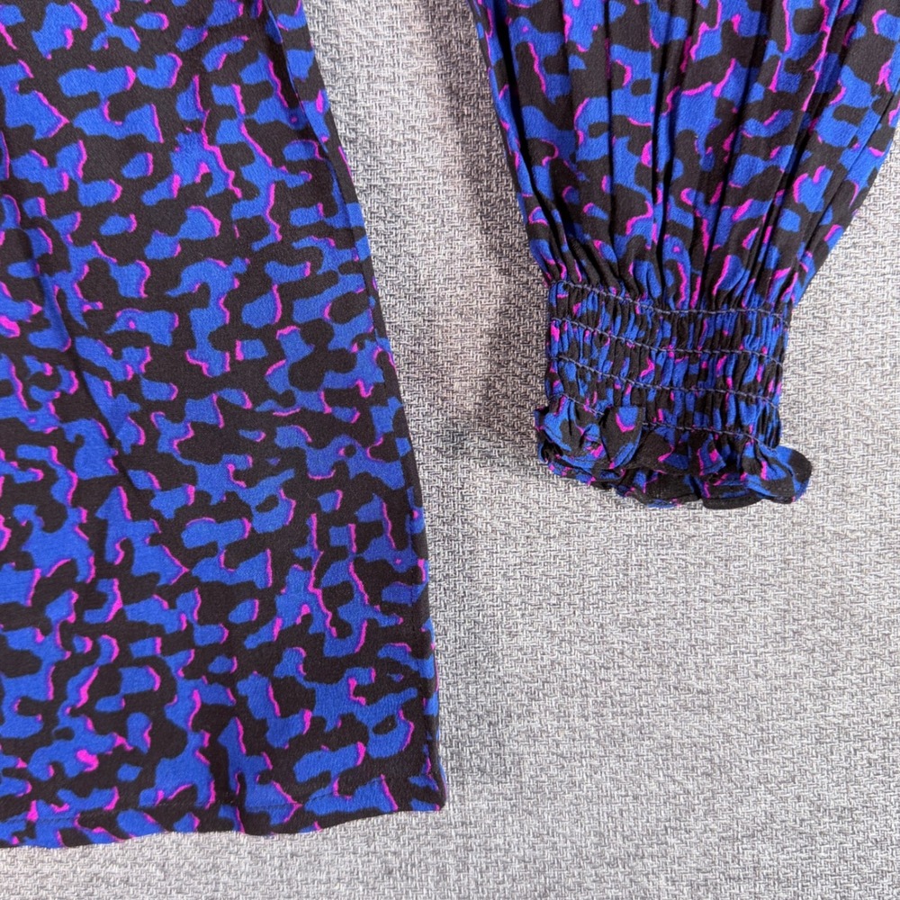 Rungolee Silk Brooklyn Blue Pink Animal Leopard Print Smocked Neck Tie Blouse M - Picture 8 of 11